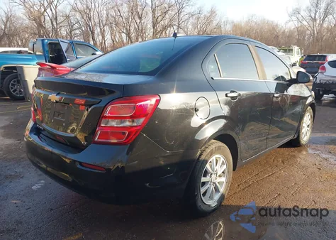 2017 Chevrolet Sonic Lt Auto z USA, uszkodzony, nr VIN 1G1JD5SH8H4130369